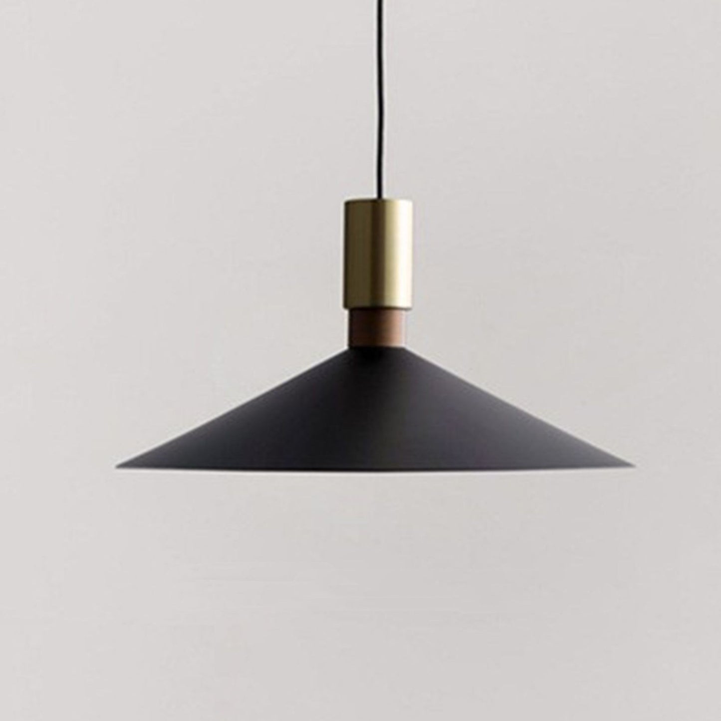 Minimalist Round Iron Pendant Ceiling Light