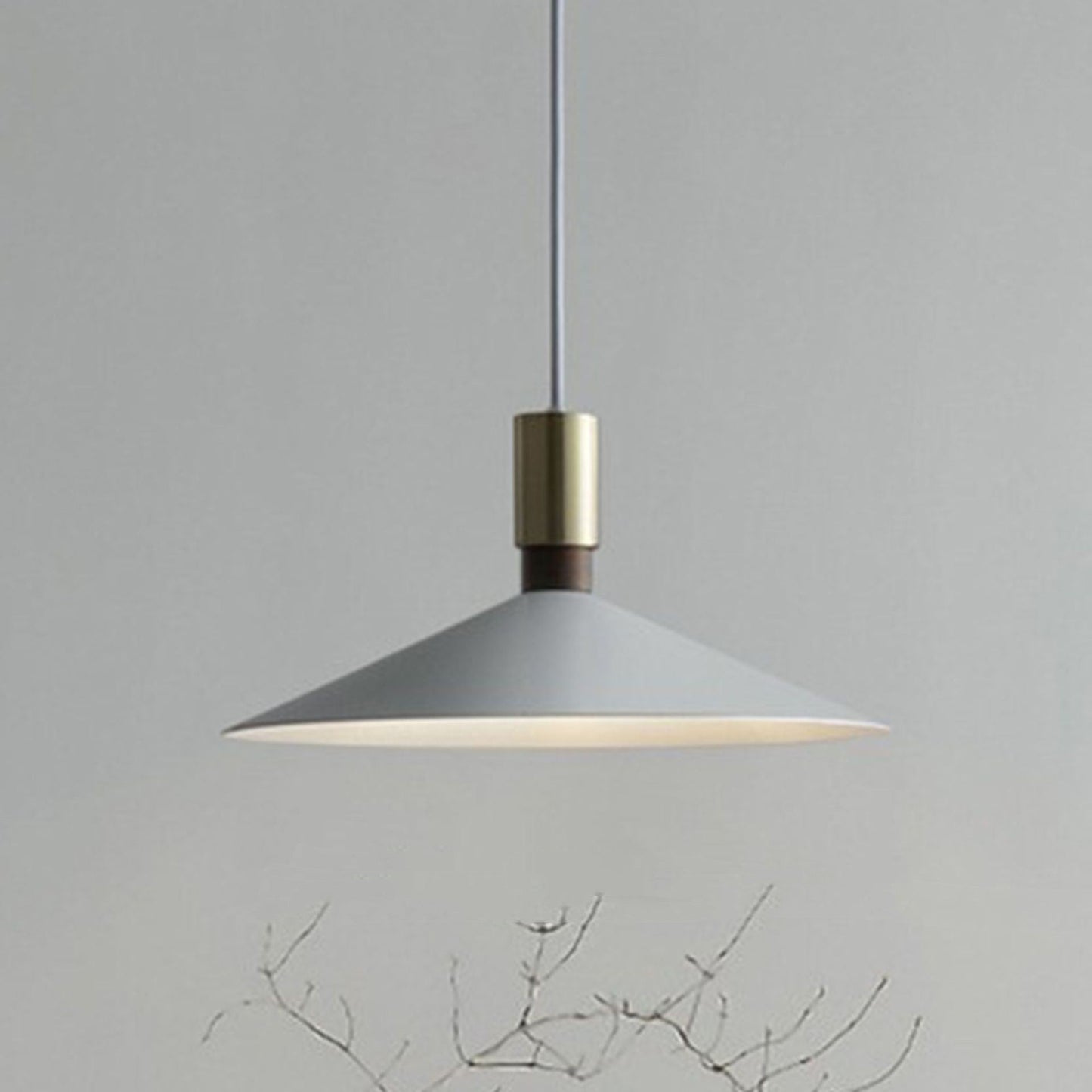 Minimalist Round Iron Pendant Ceiling Light